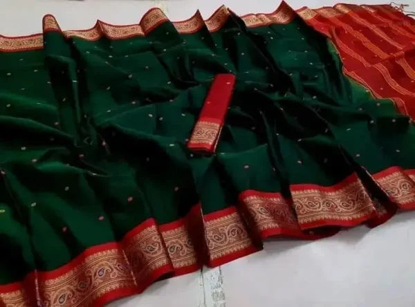 The elegance of a saree and the grace of Bengali women shine together in this shari-1200A