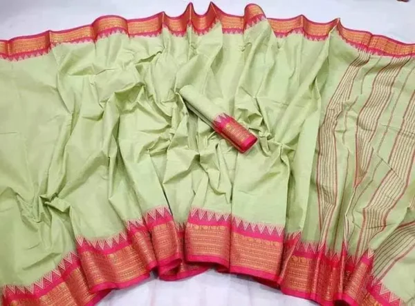 The elegance of a saree and the grace of Bengali women shine together in this shari-1200A